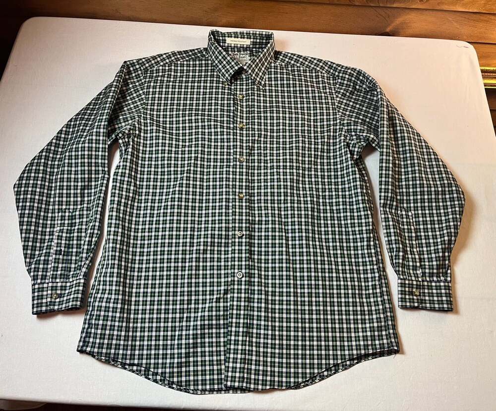 LL Bean Wrinkle Resistant Button Down Shirt Mens L-REG Plaid Green Checkered